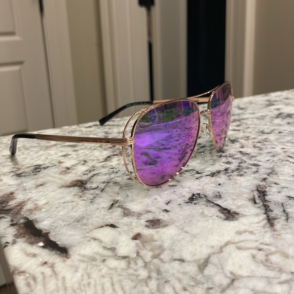 NEVER WORN - Michael Kors Sunglasses (Comes with Michael Kors Sunglass Case) - Picture 6 of 8